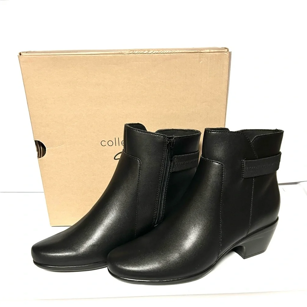 Clark’s Emily Black Leather Ankle  Boots Size 10 NIB